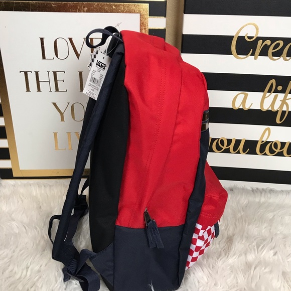 New VANS / MARVEL theme backpack - Picture 3 of 4